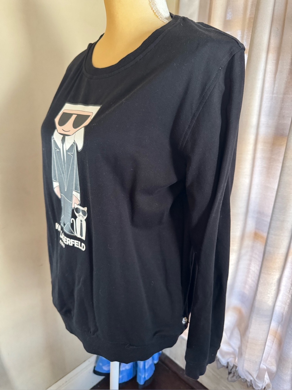 Karl Lagerfeld Black Crewneck Sweatshirt with Signature Cartoon Graphic Size M - Picture 11 of 14